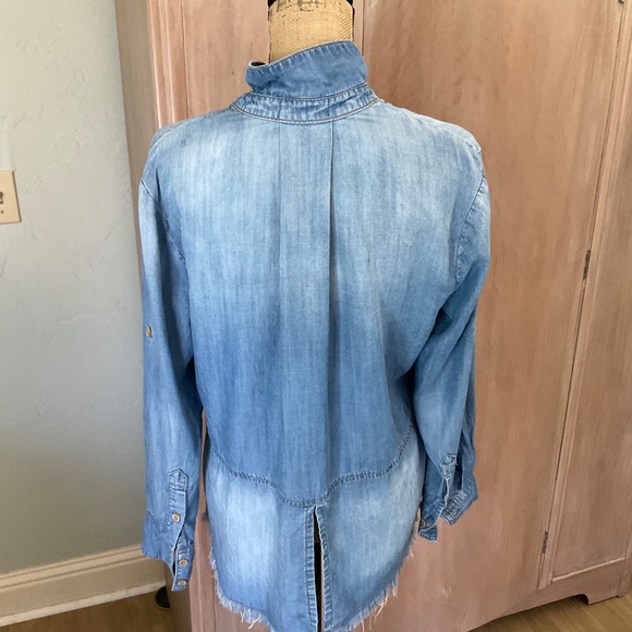 Anthropologie Cloth & Stone Chambray Button Down denim western boho summer layer - Picture 11 of 16